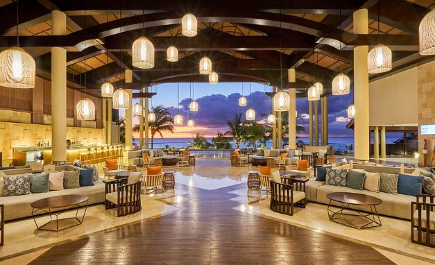 Terrace Suite with Outdoor Jacuzzi – InterContinental Balaclava