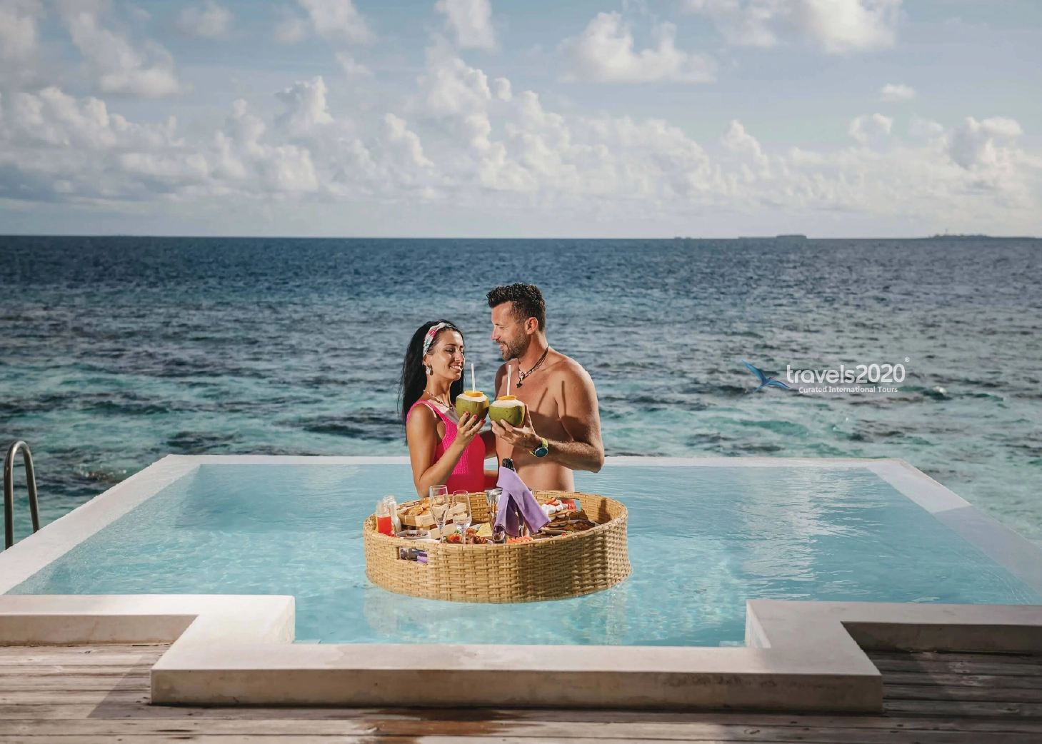 Luxury Maldives Honeymoon – Holiday Inn Kandooma
