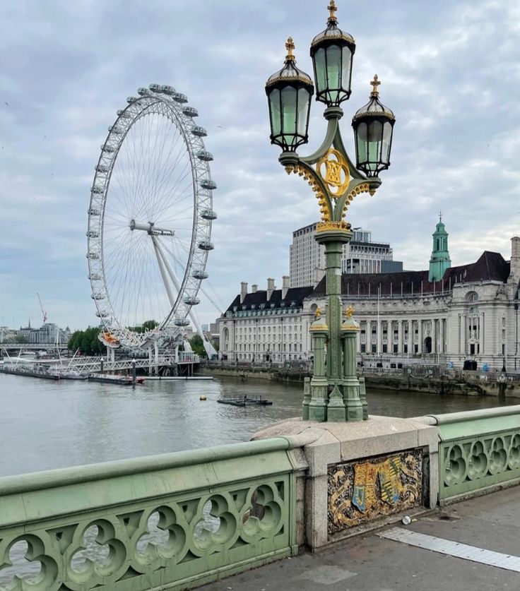 Discover London – History, Royal Vibes & Timeless Stones