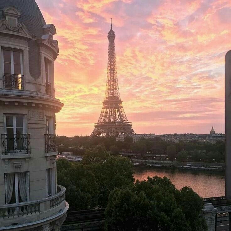 Discover Paris to Amsterdam – Top Cities of Western Europe